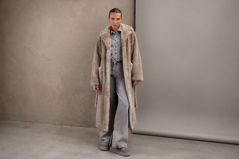 How to Wear a Shearling Jacket: Style Guide for Women