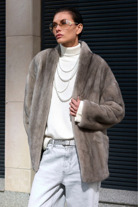 Chaqueta corta de visón gris