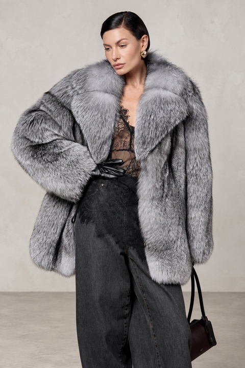 Manteau de fourrure de renard argenté