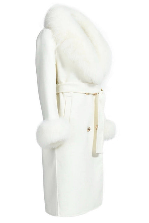 White cashmere coat with fur