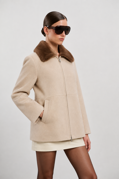 Cappotto corto in cashmere con visone