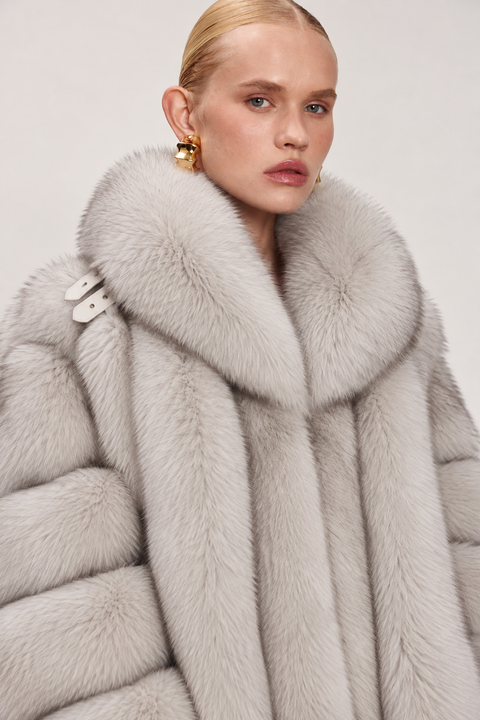 Cappotto in pelliccia di volpe artica