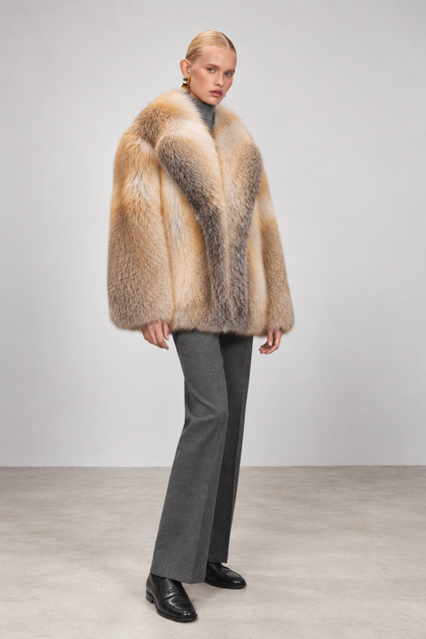 Manteau court en fourrure de renard