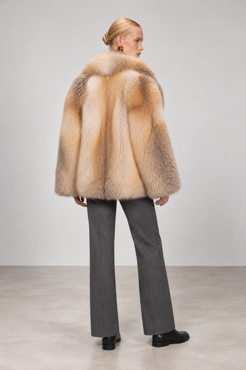 Manteau court en fourrure de renard