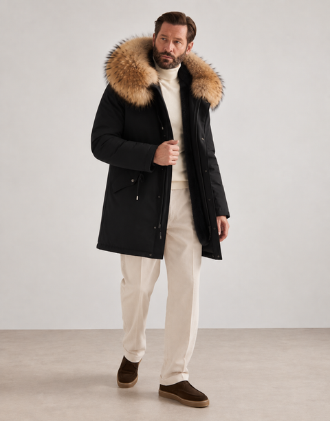 Parka da uomo nero foderato in pelliccia